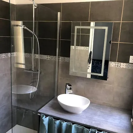 Vu Maison Pierre Loti Apartman *